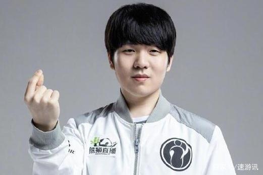 Rookie迎来二十赛季高光表现，老鹰球迷沸腾！